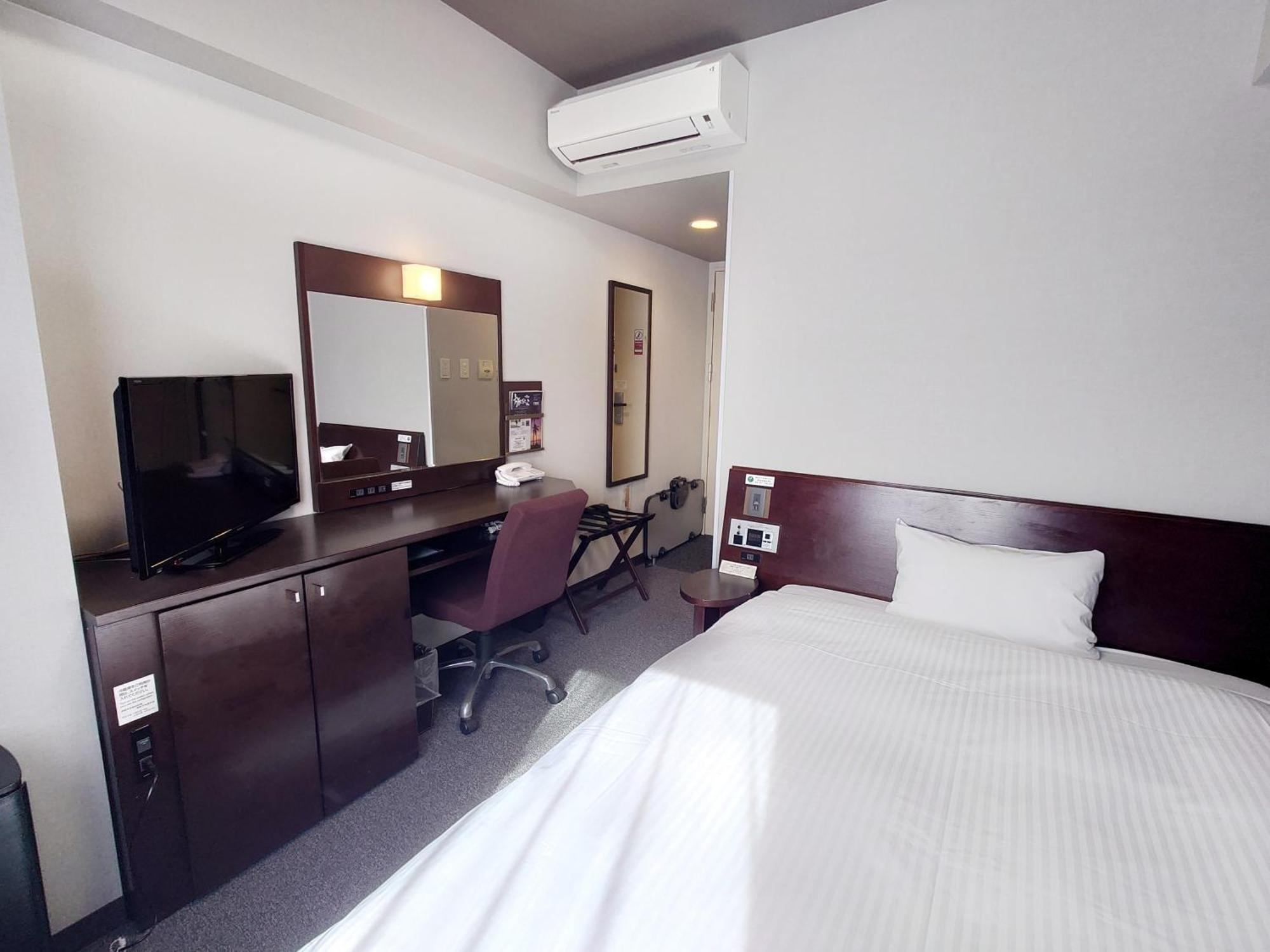 Hotel Route-Inn Komagane Inter Екстер'єр фото