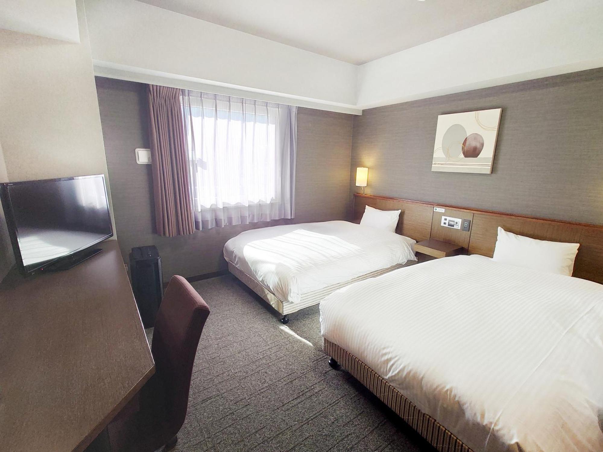 Hotel Route-Inn Komagane Inter Екстер'єр фото