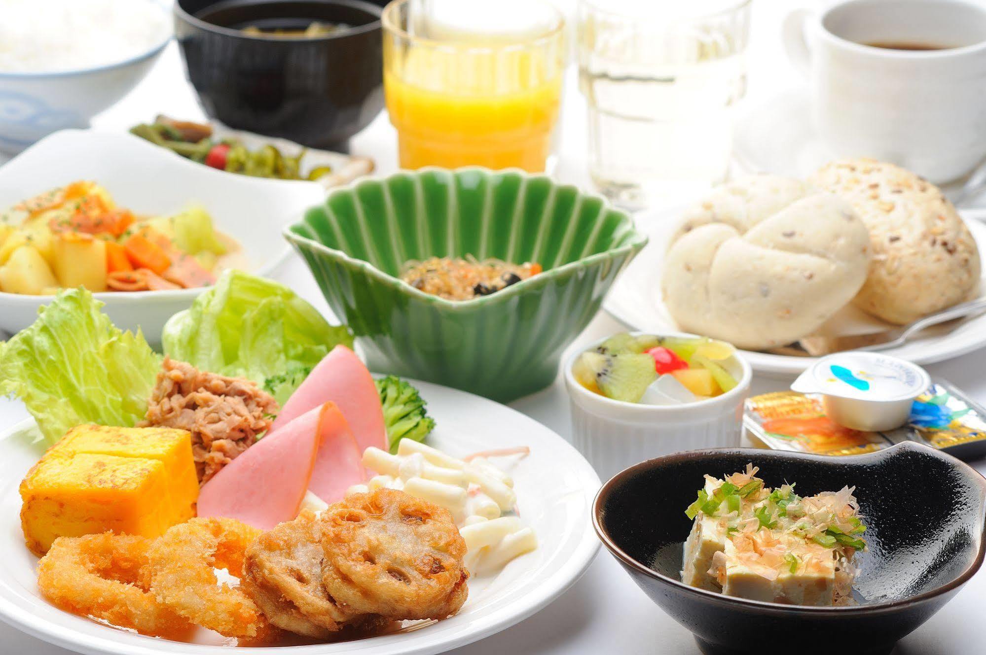 Hotel Route-Inn Komagane Inter Екстер'єр фото